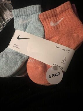 Nike Ankle Socks in Light Blue & Peach - 6 Pair Pack